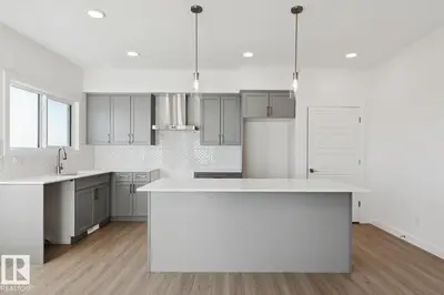 Interior photo 4 of 20803 40 AV NW