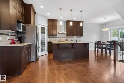 Interior photo 2 of 11732 18 AV SW