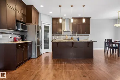 Interior photo 3 of 11732 18 AV SW