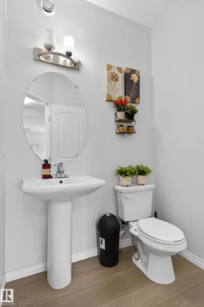 Interior photo 1 of 5242 23 AV SW