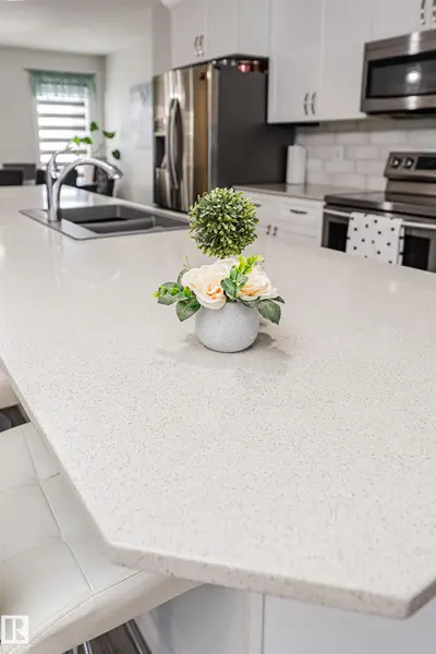 Interior photo 4 of 2051 GRAYDON HILL CR SW