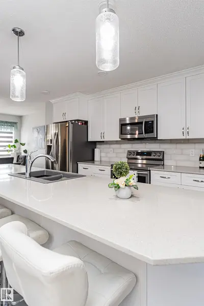 Interior photo 3 of 2051 GRAYDON HILL CR SW