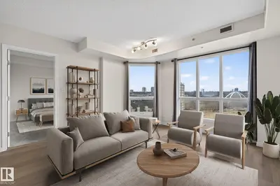 Interior photo 2 of #702 9707 106 ST NW