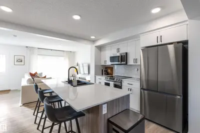 Interior photo 3 of 1199 KESWICK DR SW