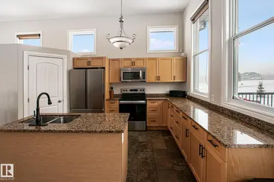 Interior photo 2 of 24 61119 Rge Rd 465