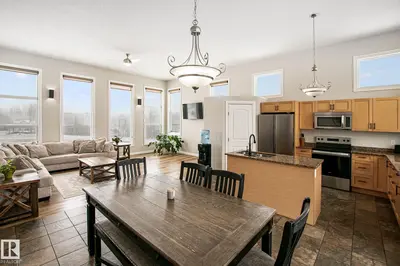 Interior photo 4 of 24 61119 Rge Rd 465