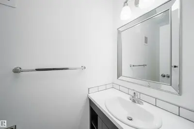 Interior photo 3 of 195 Grandin VG