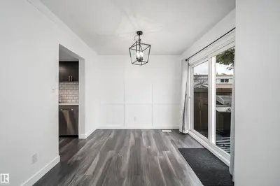 Interior photo 2 of 195 Grandin VG