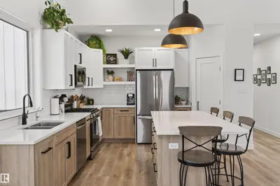 Interior photo 2 of 114 61121 Range Road 464