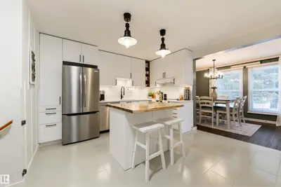 Interior photo 1 of 50 GRANDVIEW RG