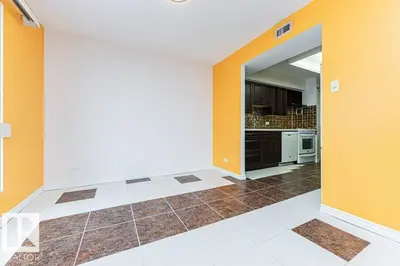 Interior photo 2 of #1603 11027 87 AV NW