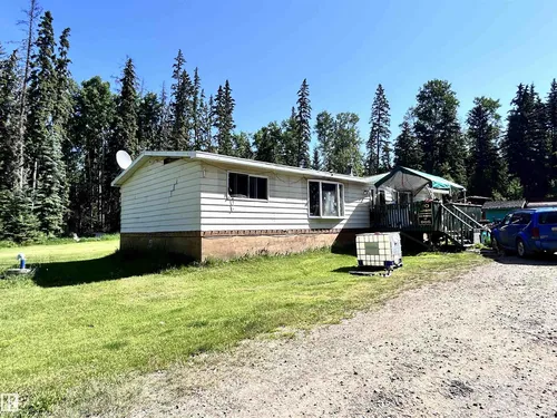 3260 Calling Lake Drive, Calling Lake - $115,000