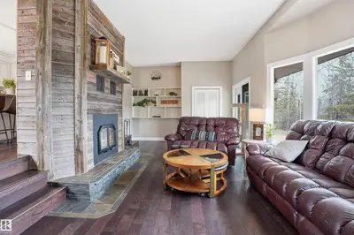 Interior photo 3 of #1 27432 TWP ROAD 544