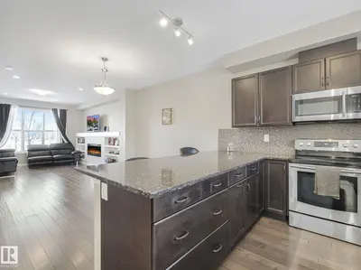 Interior photo 2 of 8119 CHAPPELLE WY SW