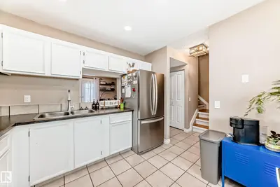 Interior photo 2 of 3207 139 AV NW