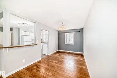 Interior photo 2 of 52 rosewood DR