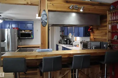 Interior photo 3 of 4839 49 AV