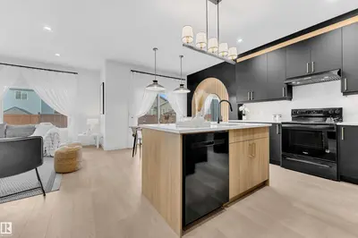 Interior photo 2 of 1089 Starling DR NW