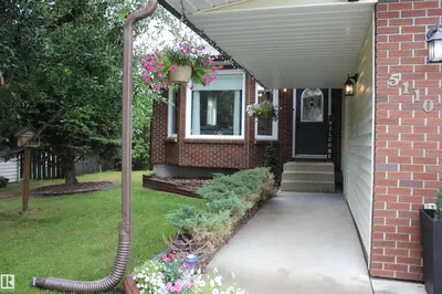 Interior photo 1 of 5110 54A Street