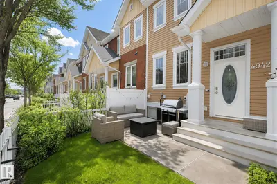 Interior photo 1 of 4942 TERWILLEGAR CM NW