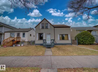 Interior photo 1 of 9533 77 AV NW