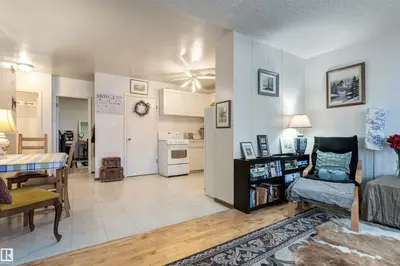 Interior photo 2 of #33 10230 122 ST NW