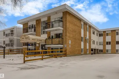 Interior photo 1 of #33 10230 122 ST NW