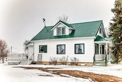 Interior photo 2 of 24523 TWP ROAD 582
