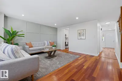 Interior photo 3 of 413 VILLAGE ON THE GREEN GR NW