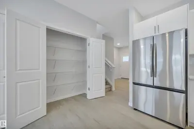 Interior photo 2 of 5631 Hawthorn WY SW SW