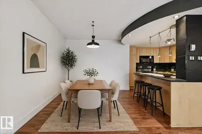 Interior photo 1 of #1003 9929 113 ST NW