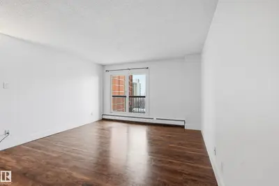 Interior photo 4 of #1003 9929 113 ST NW