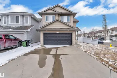 Interior photo 1 of 208 79 ST SW