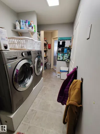 Interior photo 4 of 59 Rue Monette