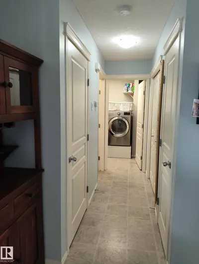 Interior photo 2 of 59 Rue Monette