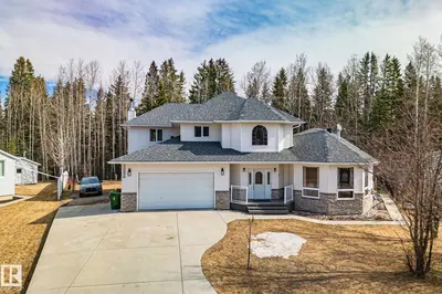 Interior photo 1 of 4228 8 AV