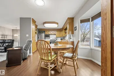 Interior photo 4 of 52308 RGE ROAD 225 E