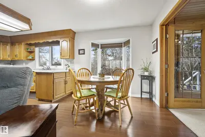 Interior photo 3 of 52308 RGE ROAD 225 E