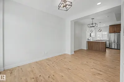 Interior photo 2 of #24 6214 CARTMELL CT SW