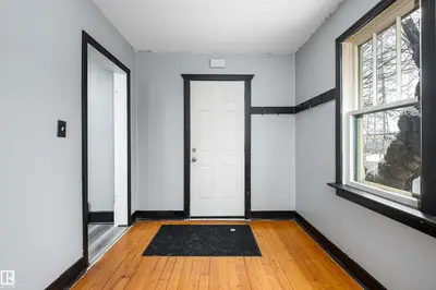 Interior photo 1 of 4922 49 ST