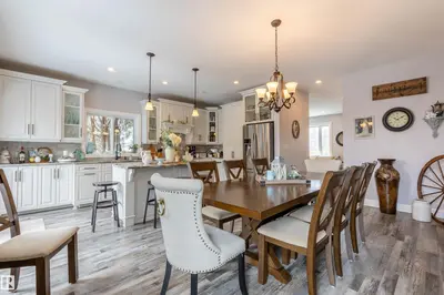 Interior photo 3 of 9210 97A AV