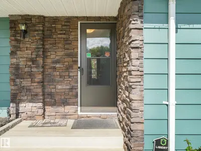 Interior photo 4 of 7120 39 AV NW