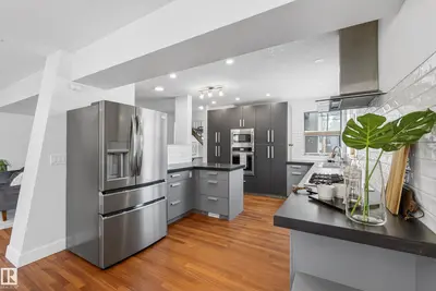 Interior photo 4 of 8860 93 ST NW