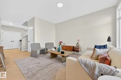 Interior photo 2 of 8245 KIRIAK LO SW