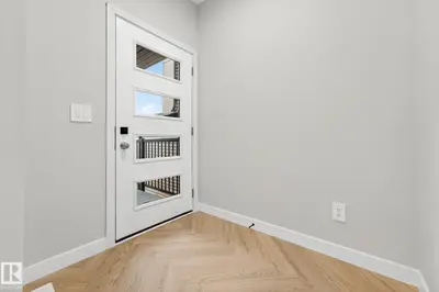 Interior photo 1 of 8245 KIRIAK LO SW