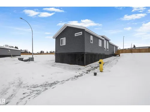 #323 305 Calahoo RD, Spruce Grove - $299,000