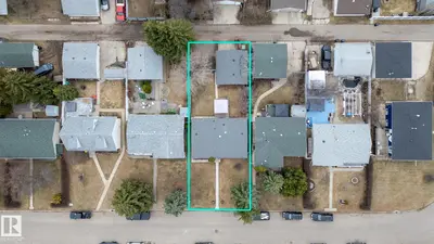 Interior photo 3 of 17 BROOKSIDE CR