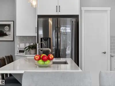 Interior photo 2 of 323 BALSAM LI