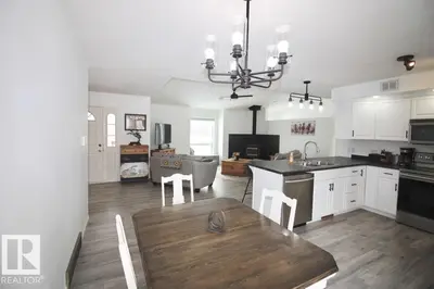 Interior photo 2 of 25 46324 Township road 611