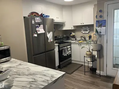 Interior photo 3 of 11724 88 Street NW